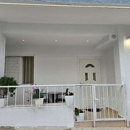 Aila Apartment Saranda Dış mekan fotoğraf