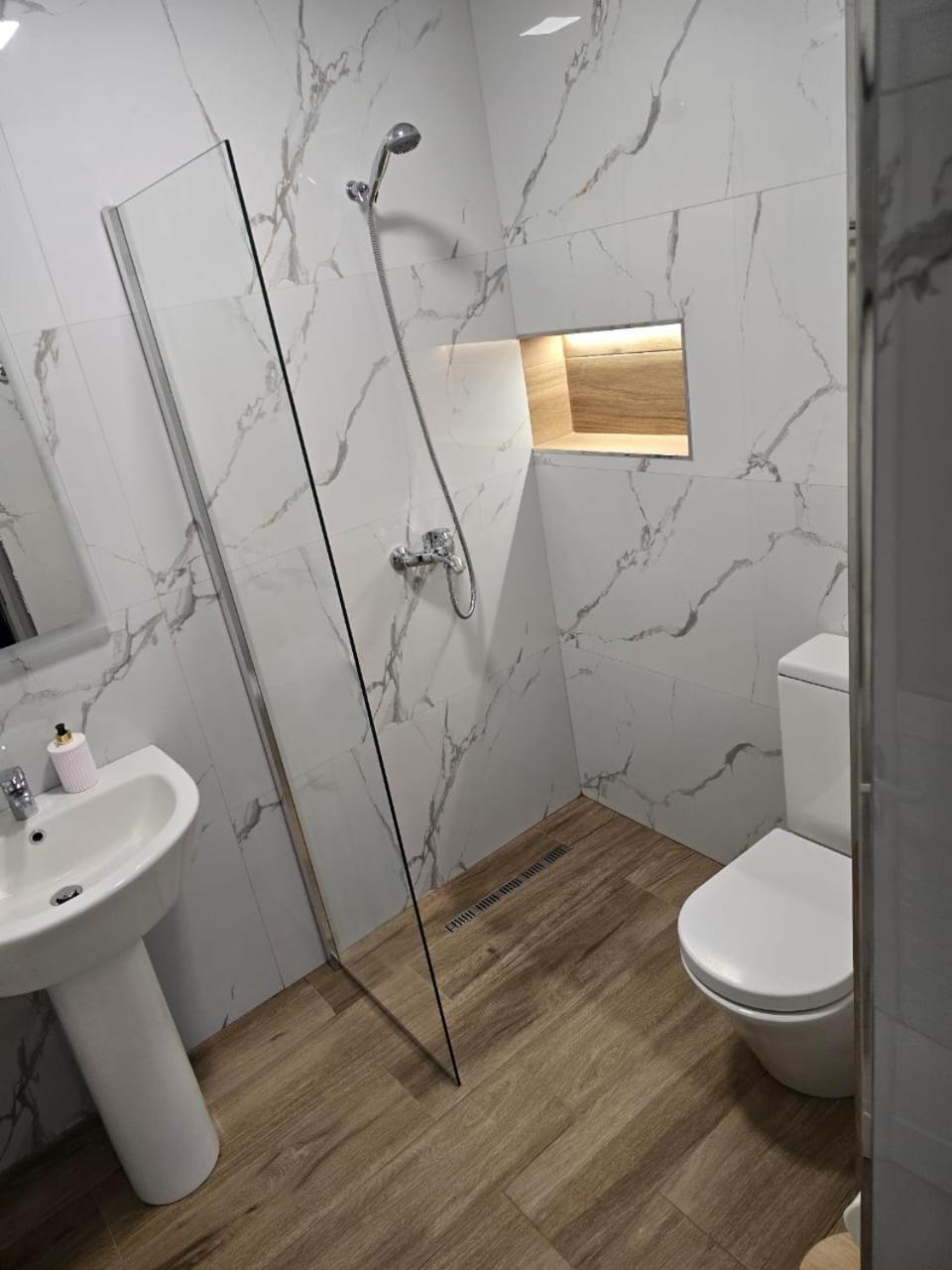 Aila Apartment Saranda Dış mekan fotoğraf