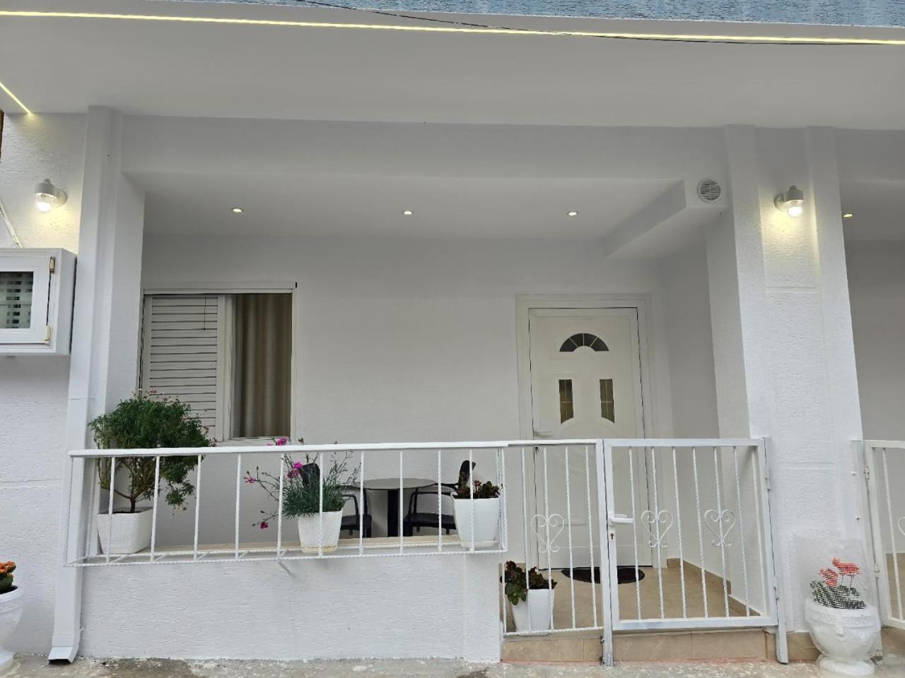 Aila Apartment Saranda Dış mekan fotoğraf